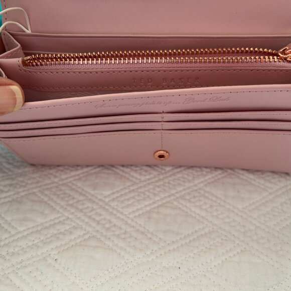 NWT Ted Baker Scalloped Edge Wallet - Picture 2 of 6